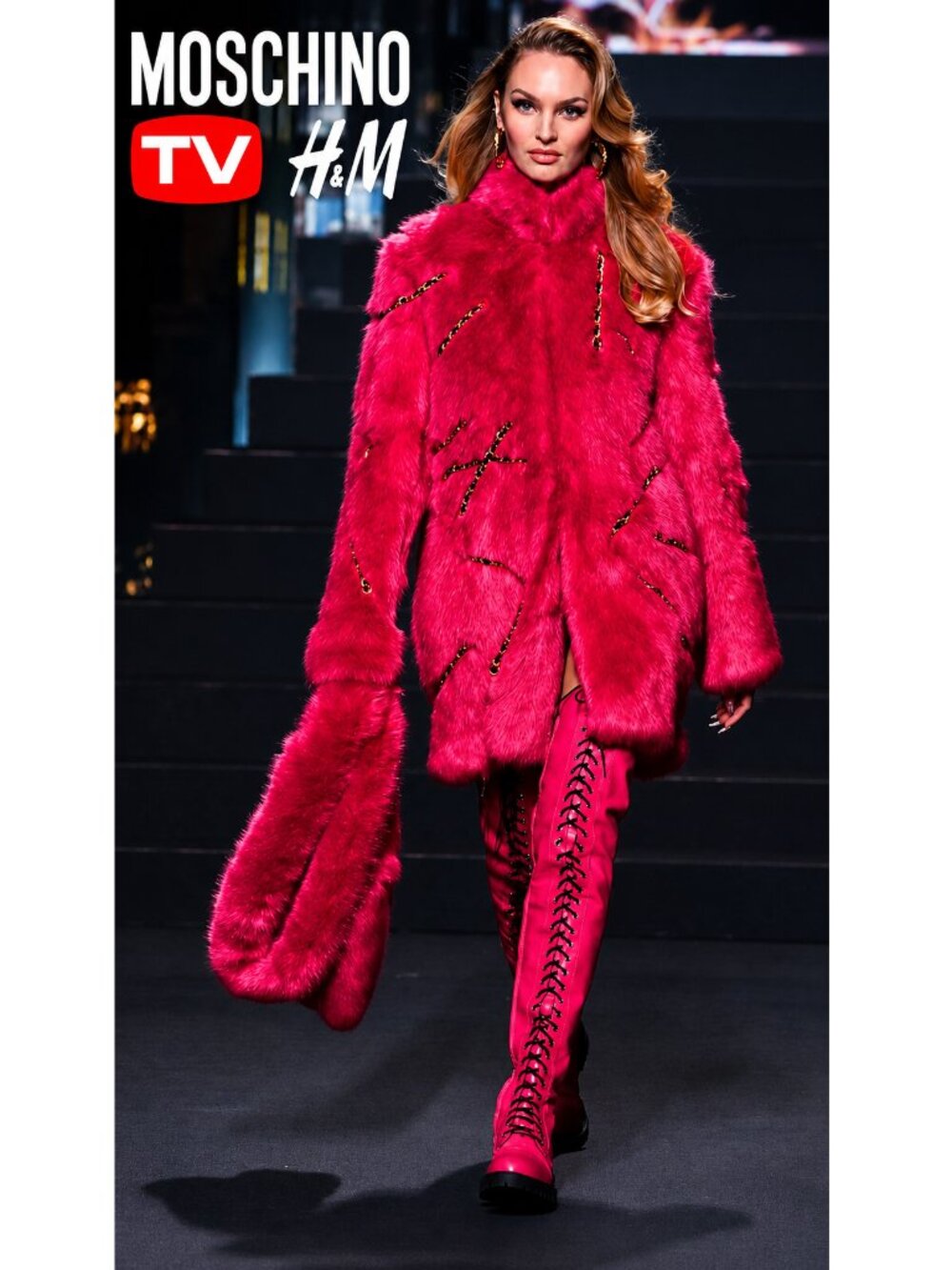 💋BOMBSHELL!💋MOSCHINO X H&M Limited Edition Pink Faux Fur Chain & Leather Coat